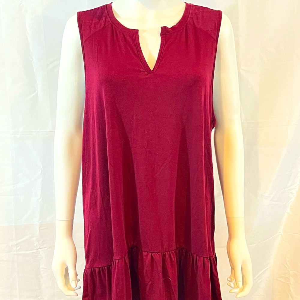 Burgundy sleeveless Tunic